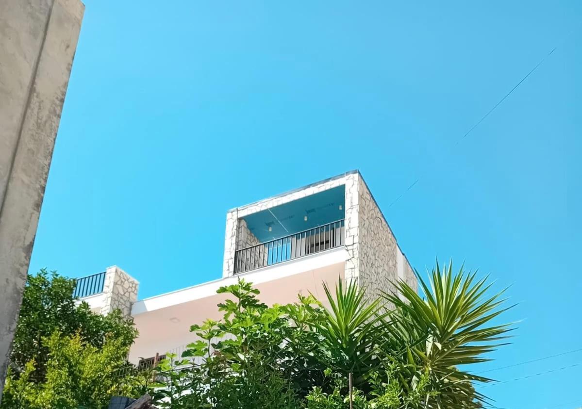 Comfort Guest Rooms Vila Hm Sarande Bagian luar foto