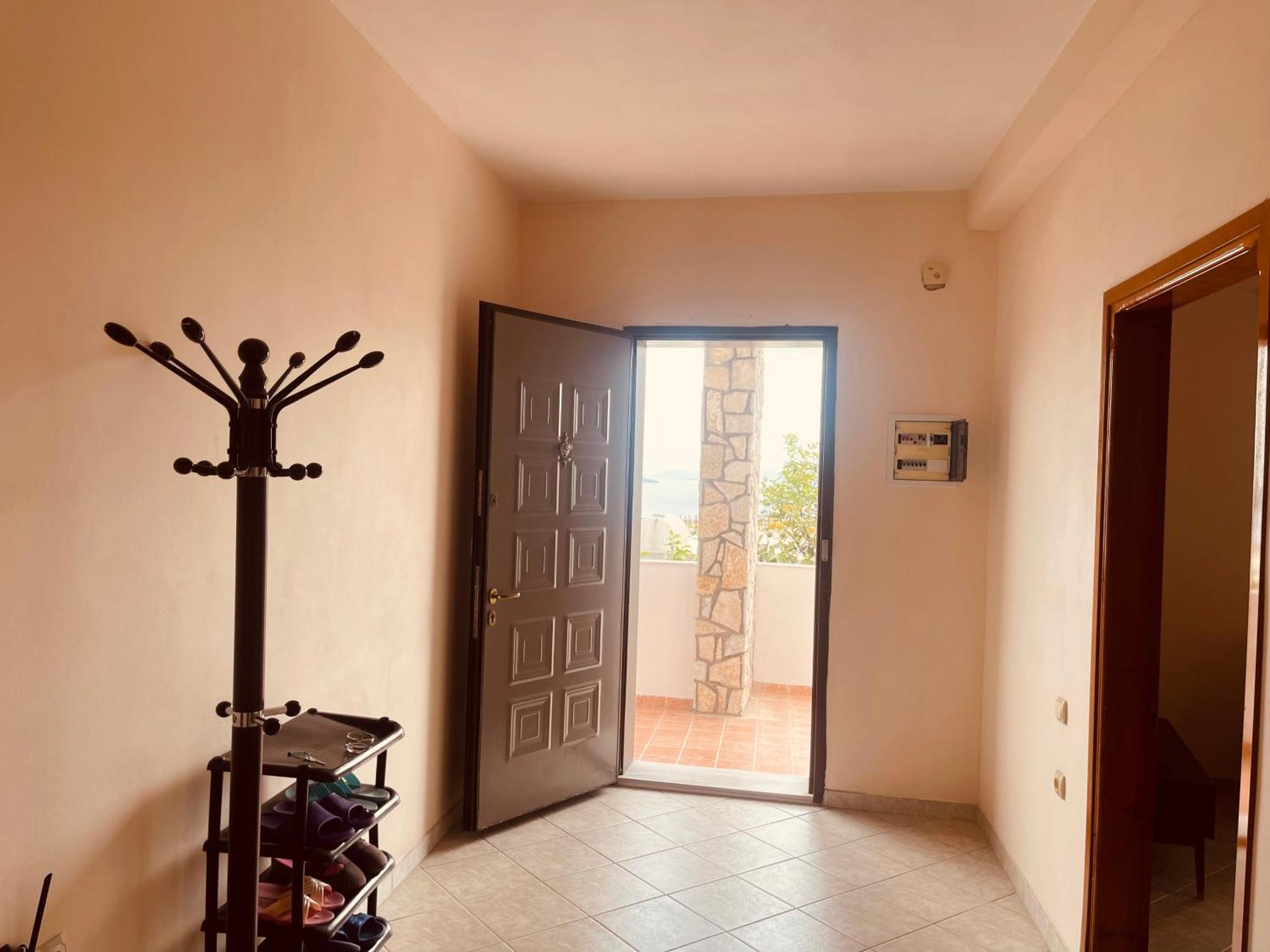 Comfort Guest Rooms Vila Hm Sarande Bagian luar foto